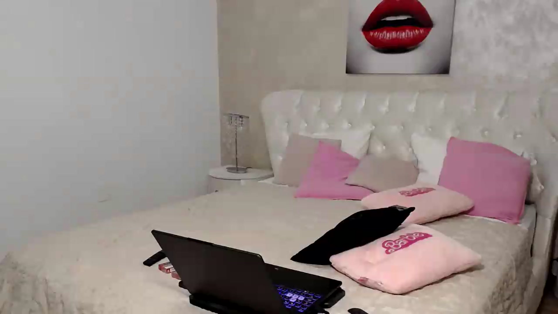Gallery image thumbnail from BlondeeFairy's myfreecams stream on, 07/16/2026, 20:28 image 13 of 20