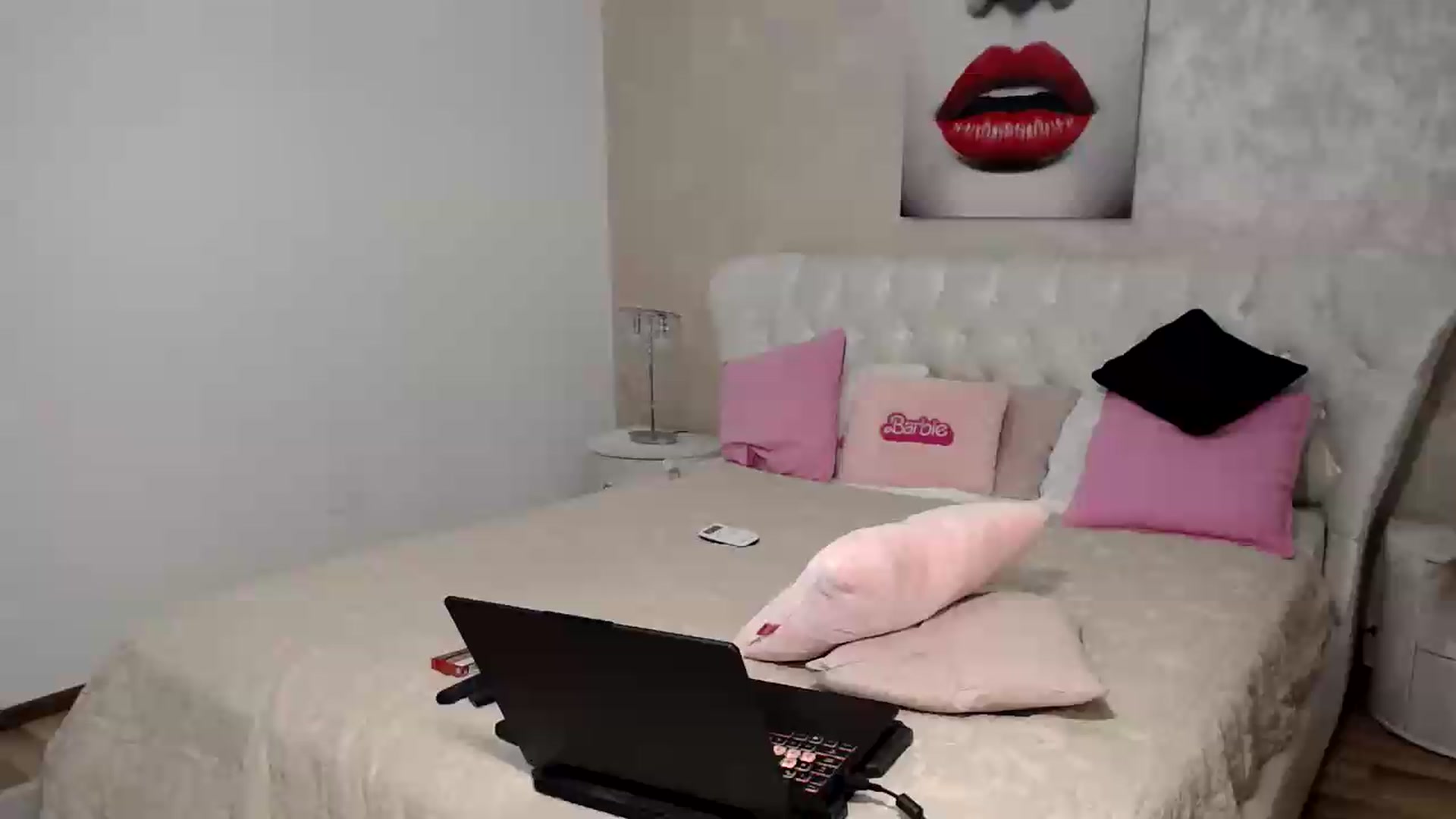 Gallery image thumbnail from BlondeeFairy's myfreecams stream on, 07/17/2026, 20:23 image 11 of 20