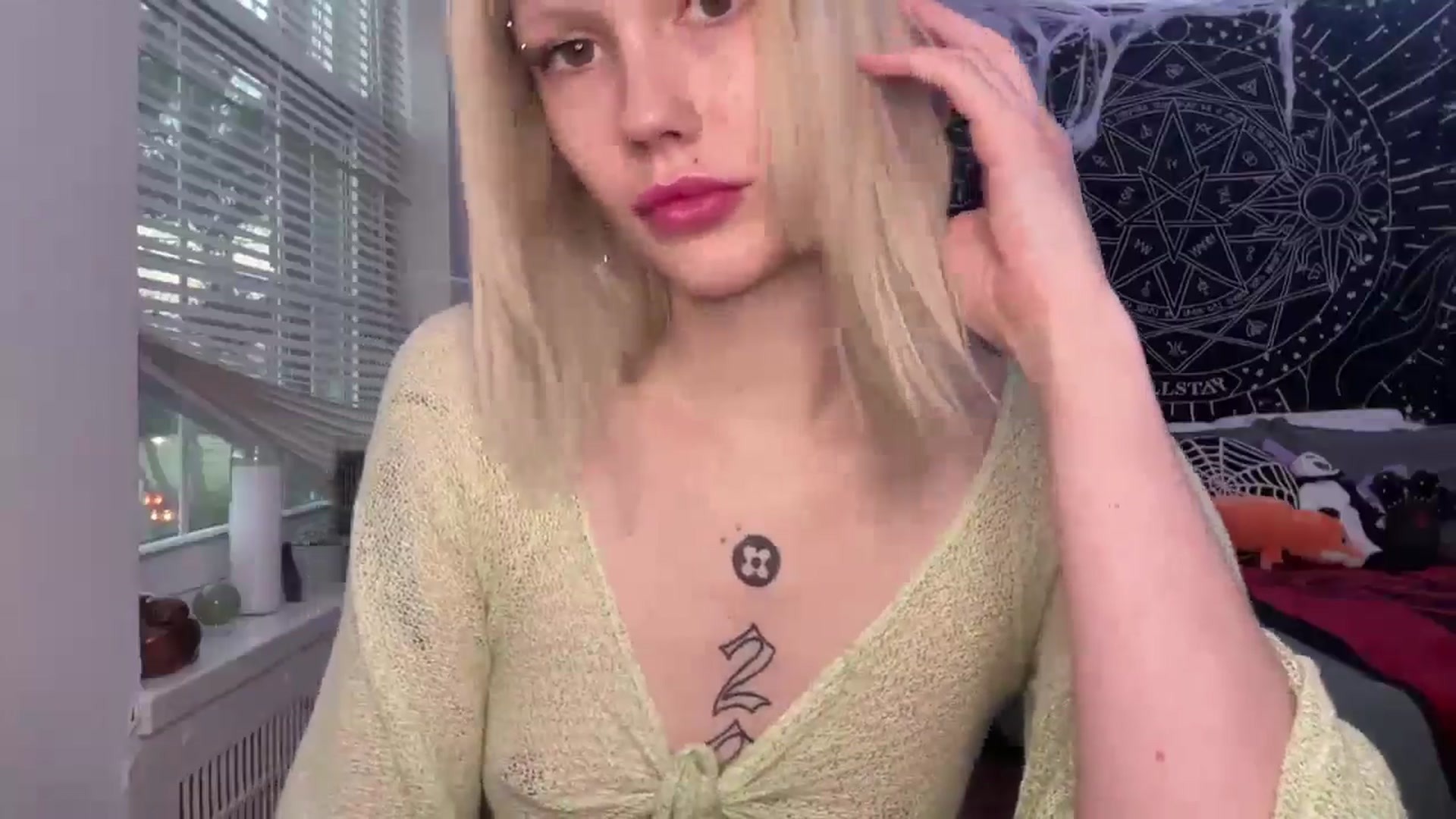Gallery image thumbnail from Blondexbarbie's myfreecams stream on, 11/12/2024, 22:06 image 2 of 20