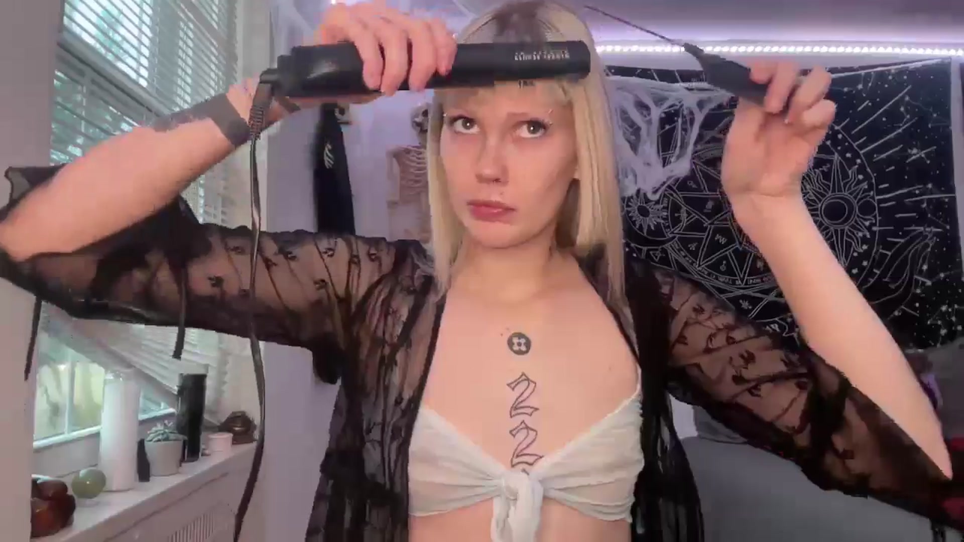 Gallery image thumbnail from Blondexbarbie's myfreecams stream on, 11/13/2024, 21:41 image 6 of 20
