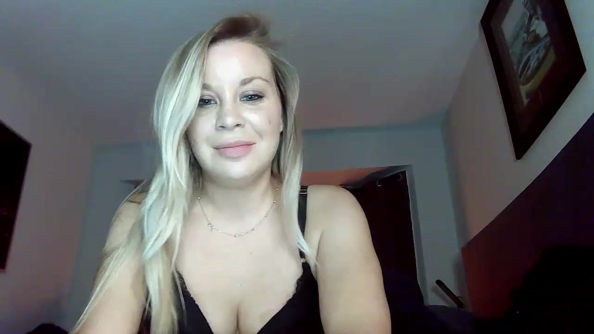 Gallery image thumbnail from Blondgrllexi's myfreecams stream on, 11/23/2022, 10:07 image 11 of 20