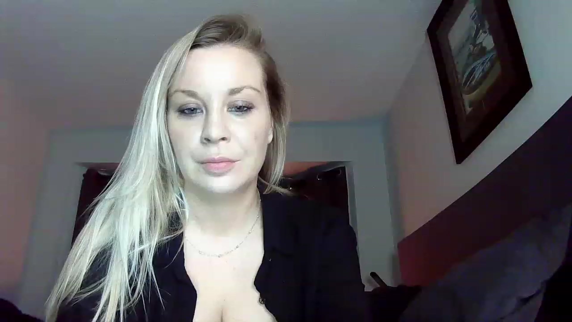 Gallery image thumbnail from Blondgrllexi's myfreecams stream on, 11/24/2022, 08:27 image 3 of 20
