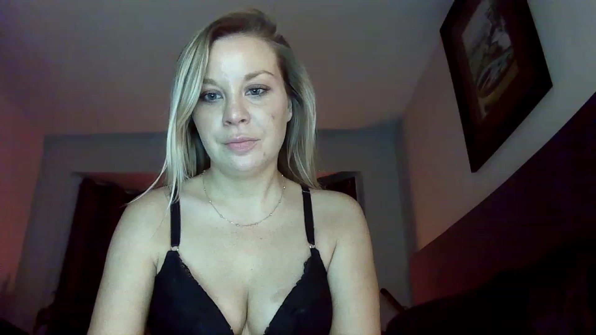 Gallery image thumbnail from Blondgrllexi's myfreecams stream on, 11/25/2022, 07:45 image 9 of 20