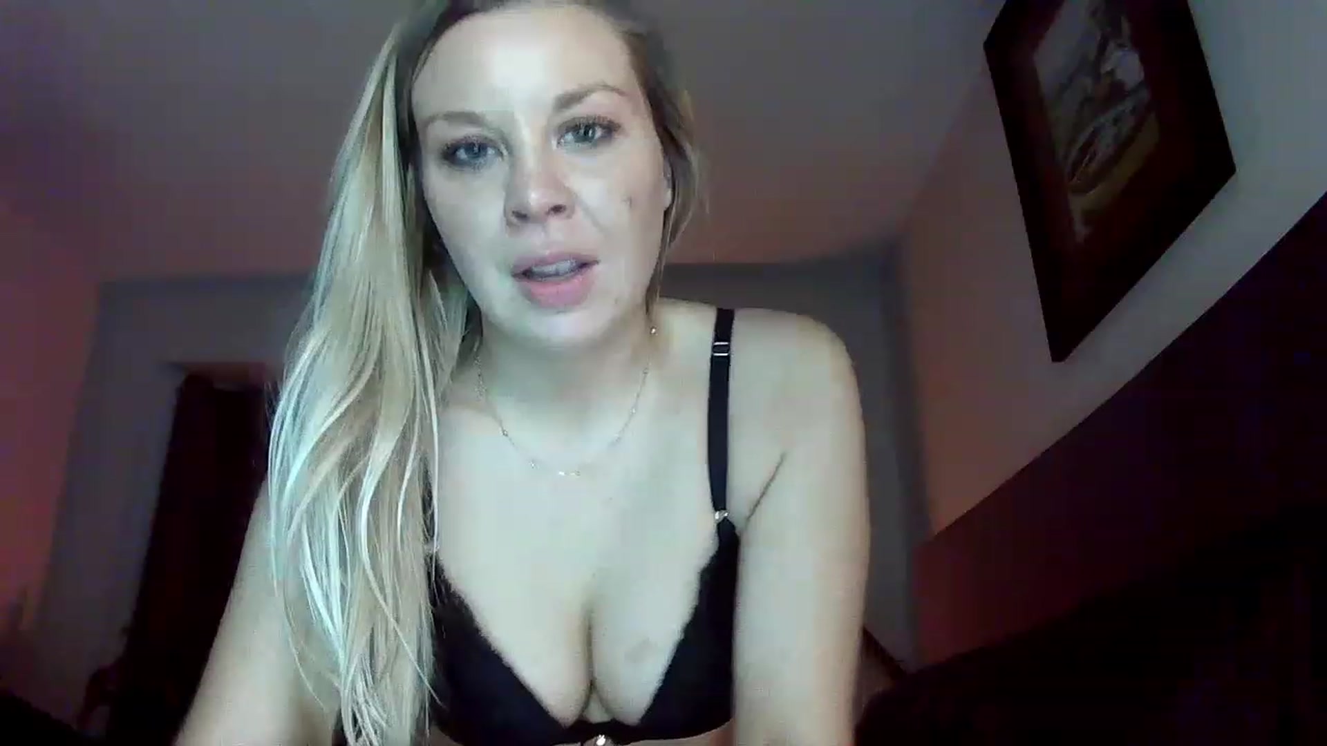 Gallery image thumbnail from Blondgrllexi's myfreecams stream on, 11/25/2022, 08:11 image 2 of 20