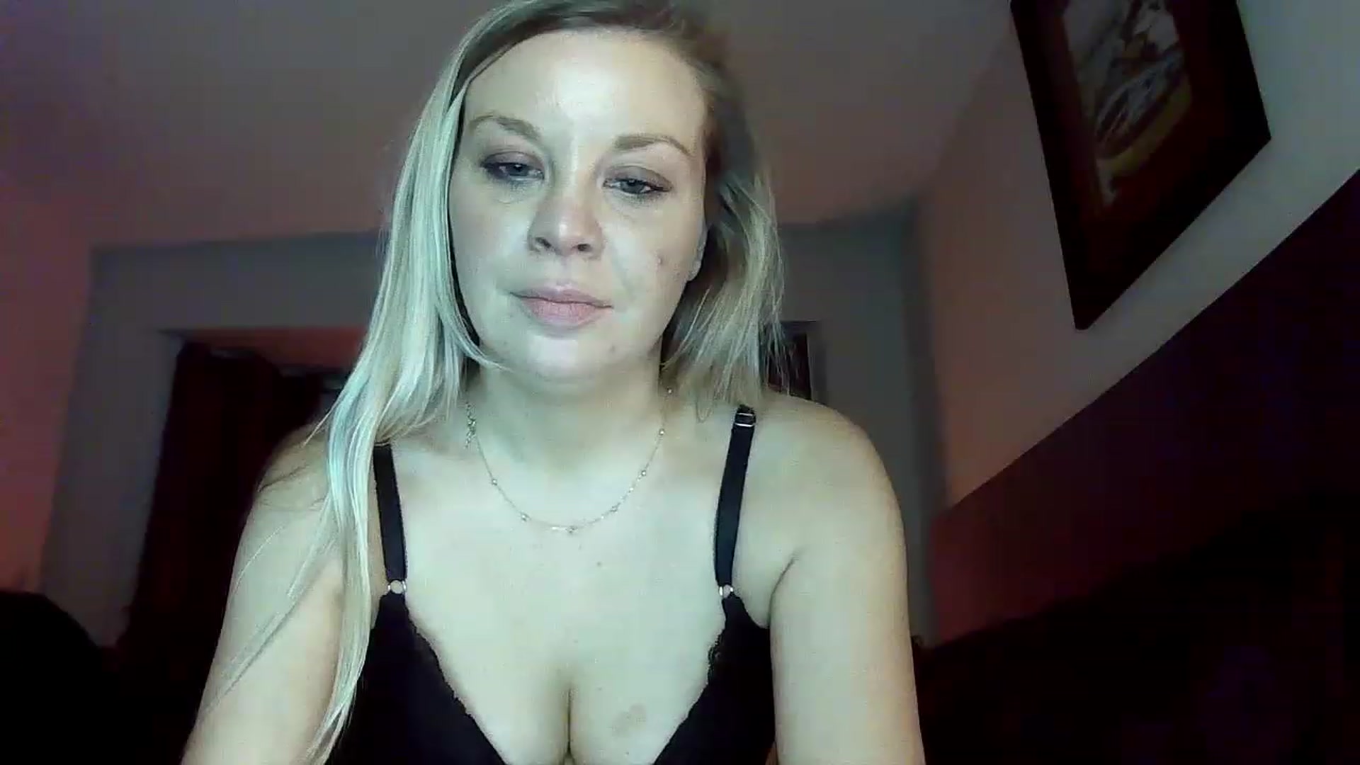 Gallery image thumbnail from Blondgrllexi's myfreecams stream on, 11/25/2022, 08:11 image 13 of 20