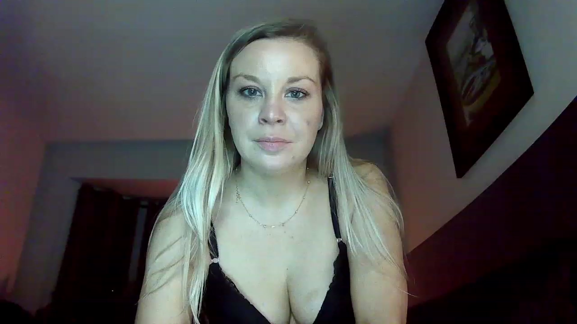Gallery image thumbnail from Blondgrllexi's myfreecams stream on, 11/25/2022, 08:11 image 19 of 20