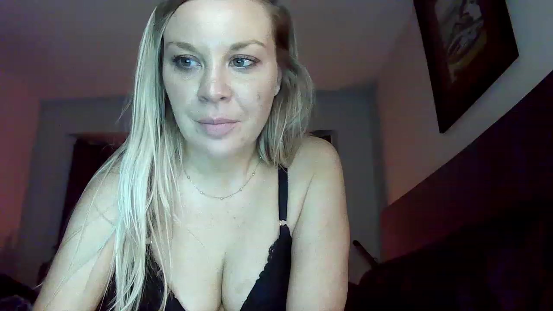 Gallery image thumbnail from Blondgrllexi's myfreecams stream on, 11/25/2022, 09:08 image 16 of 20