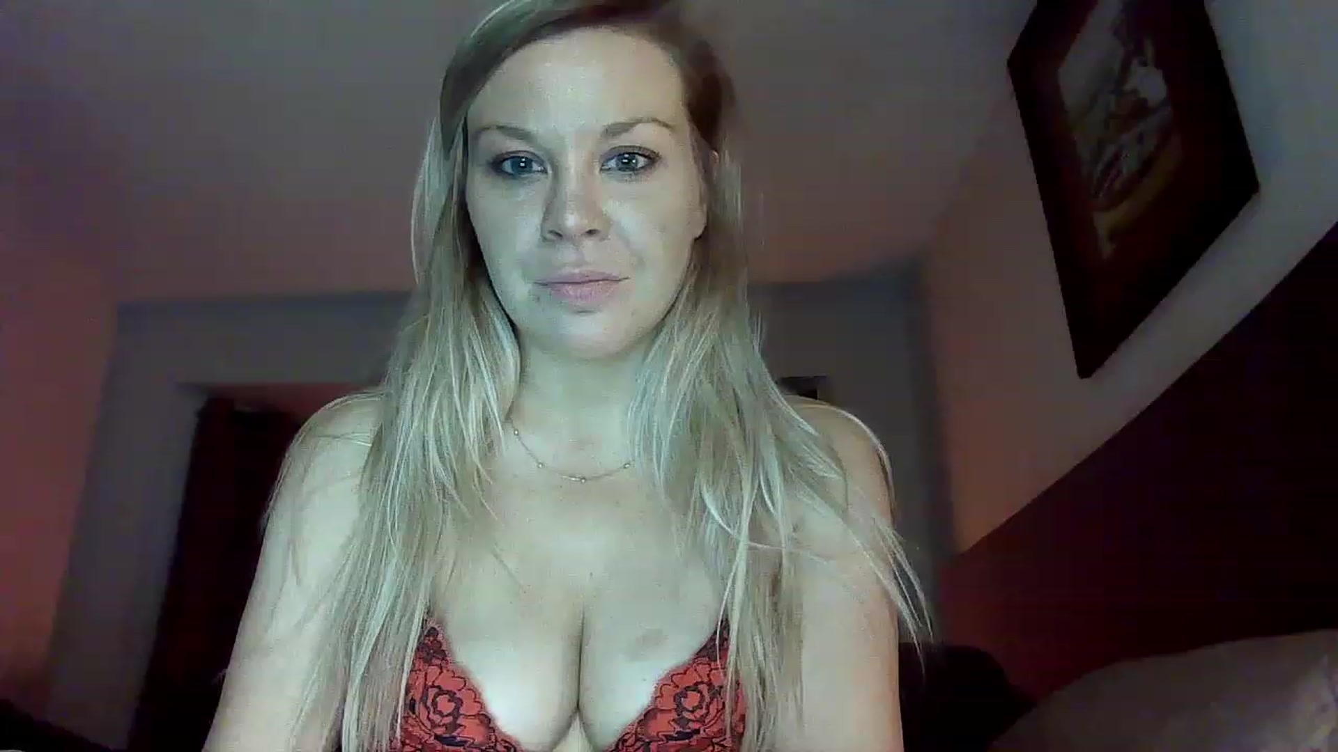 Gallery image thumbnail from Blondgrllexi's myfreecams stream on, 11/27/2022, 08:33 image 13 of 20