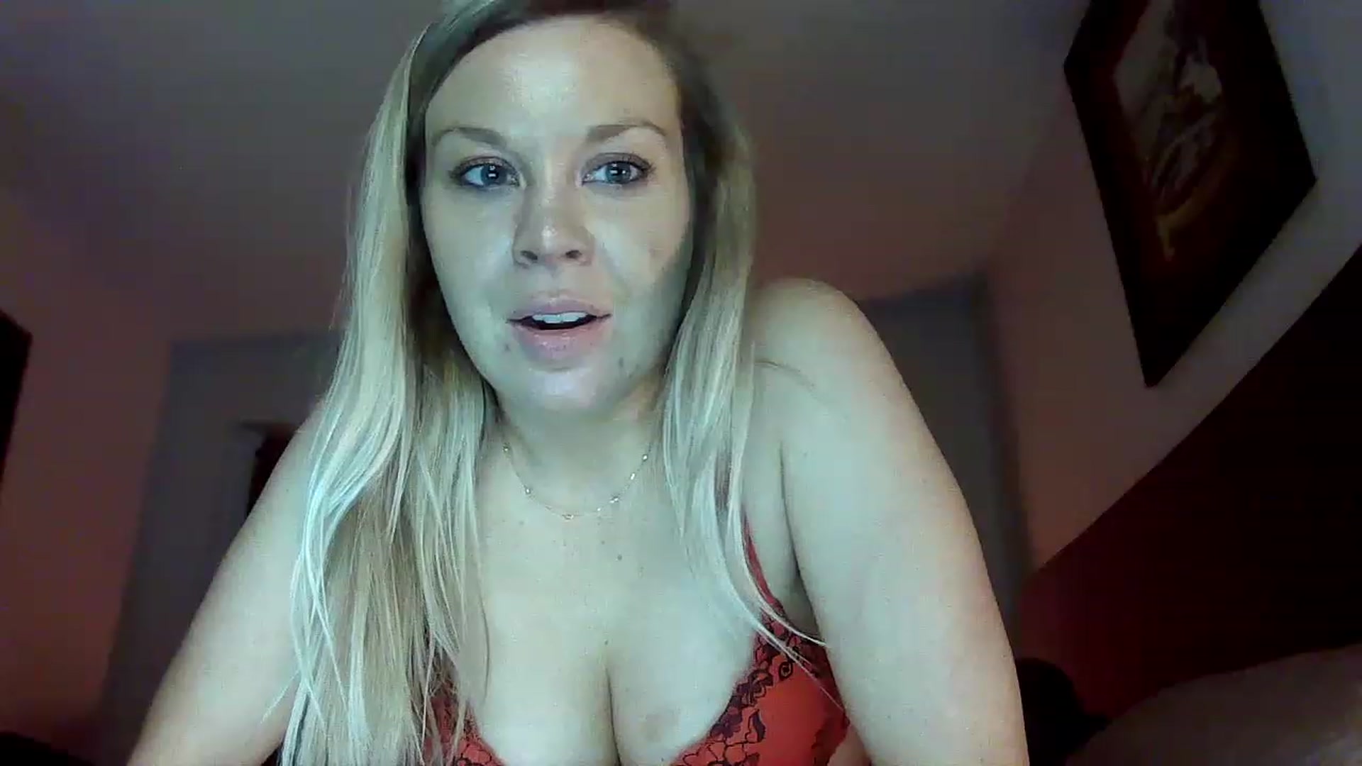 Gallery image thumbnail from Blondgrllexi's myfreecams stream on, 11/27/2022, 09:30 image 13 of 20