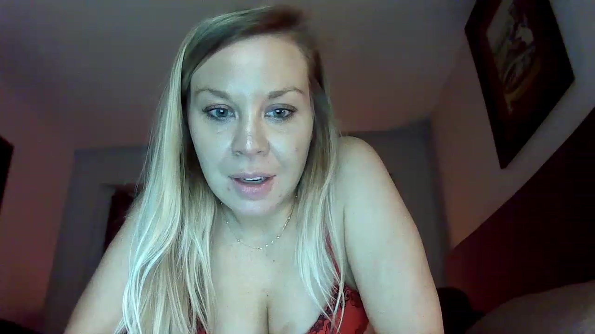 Gallery image thumbnail from Blondgrllexi's myfreecams stream on, 11/27/2022, 09:30 image 14 of 20
