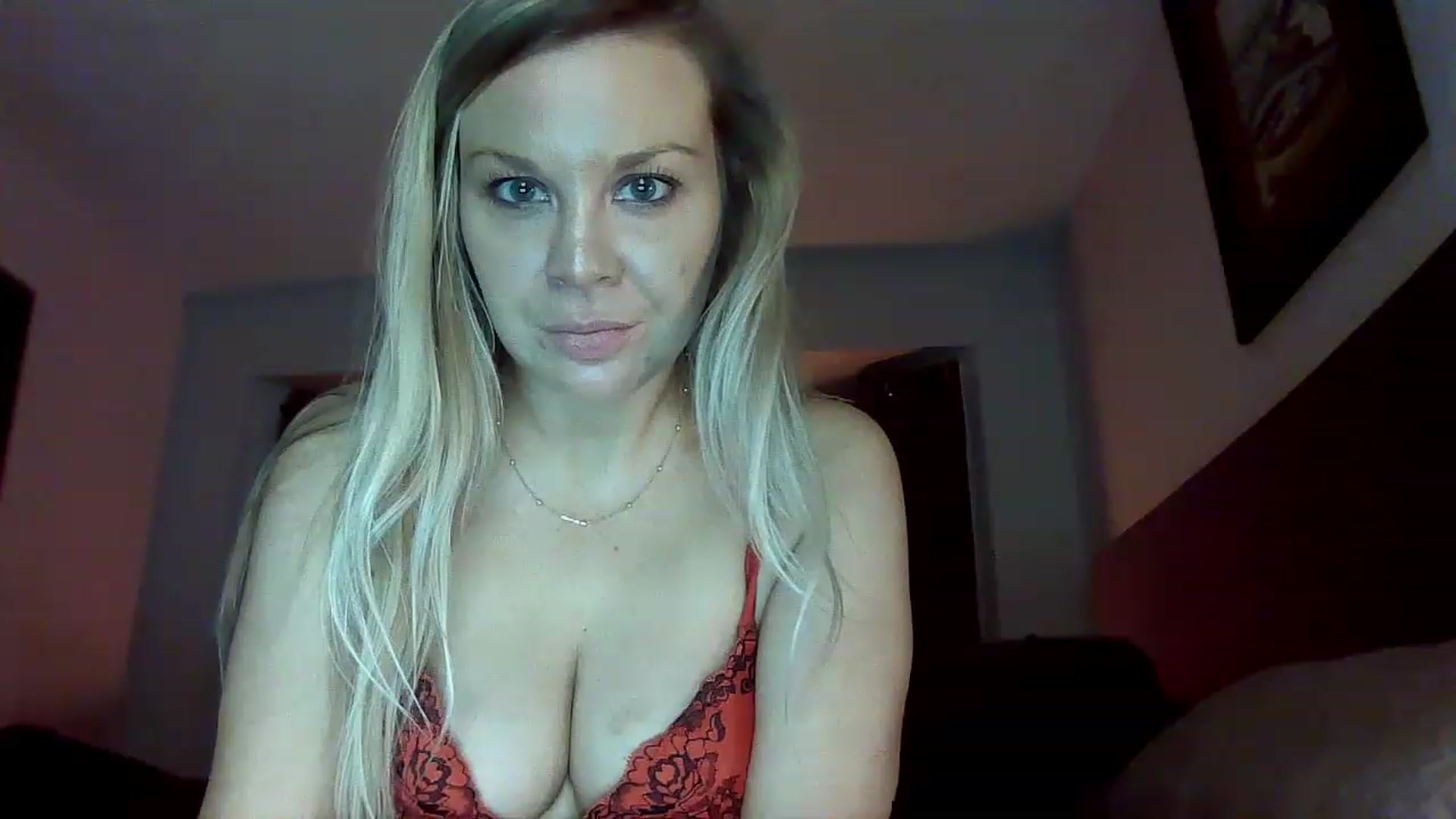 Gallery image thumbnail from Blondgrllexi's myfreecams stream on, 11/27/2022, 09:30 image 7 of 20