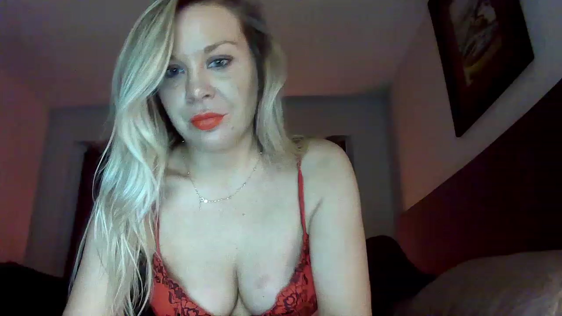 Gallery image thumbnail from Blondgrllexi's myfreecams stream on, 11/27/2022, 09:59 image 16 of 20