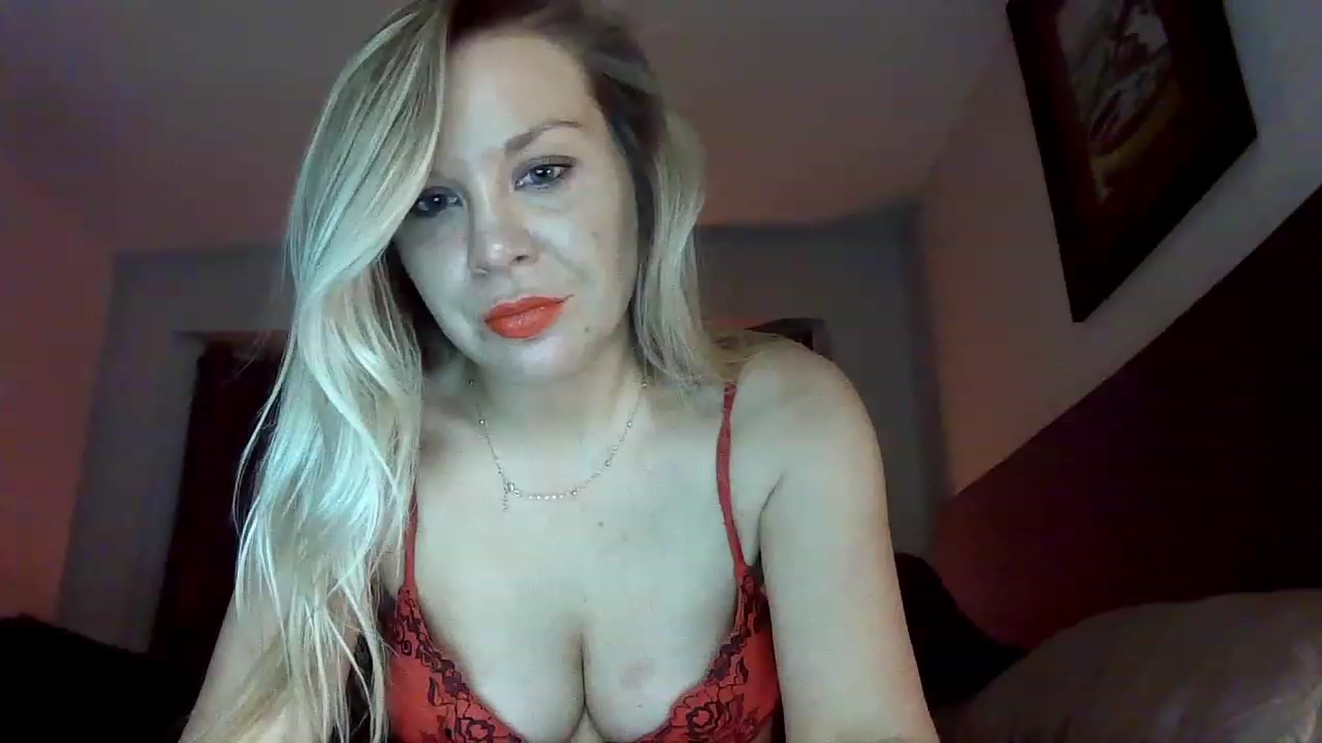 Gallery image thumbnail from Blondgrllexi's myfreecams stream on, 11/27/2022, 09:59 image 15 of 20