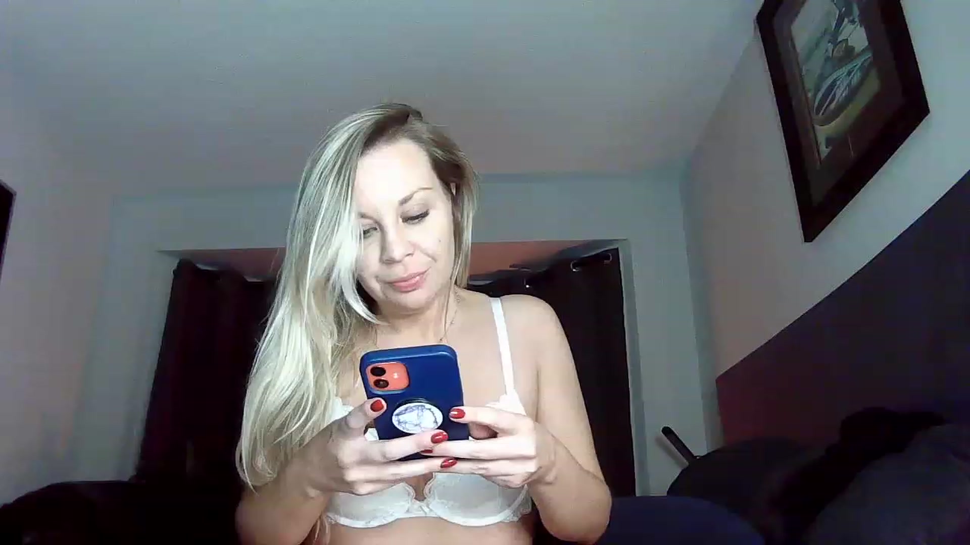 Gallery image thumbnail from Blondgrllexi's myfreecams stream on, 12/03/2022, 15:18 image 12 of 20