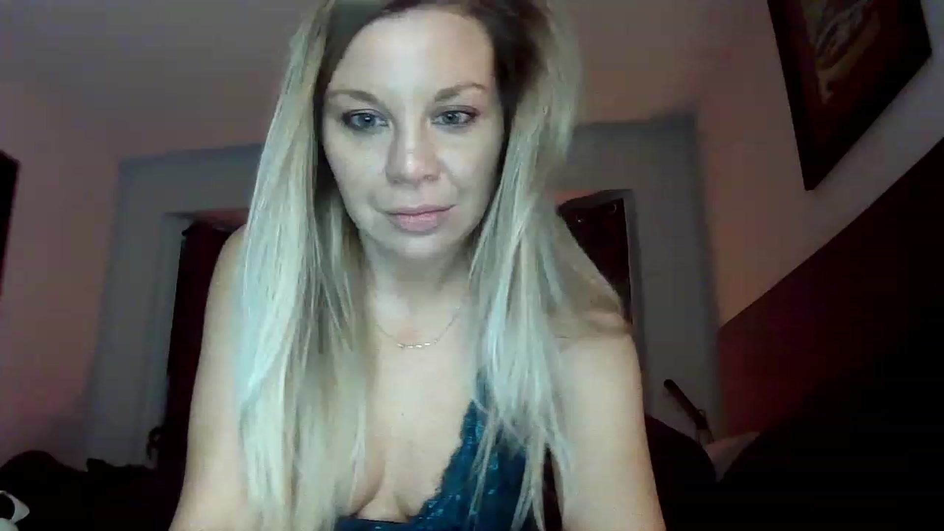 Gallery image thumbnail from Blondgrllexi's myfreecams stream on, 12/22/2022, 08:35 image 18 of 20