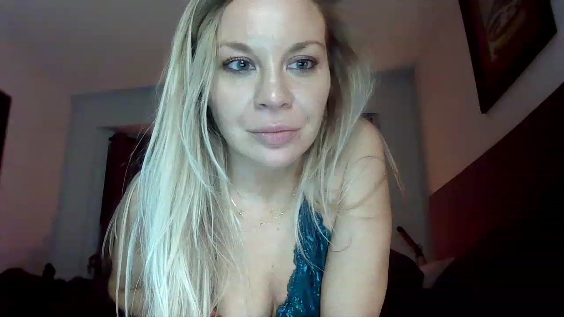 Gallery image thumbnail from Blondgrllexi's myfreecams stream on, 12/22/2022, 08:35 image 8 of 20