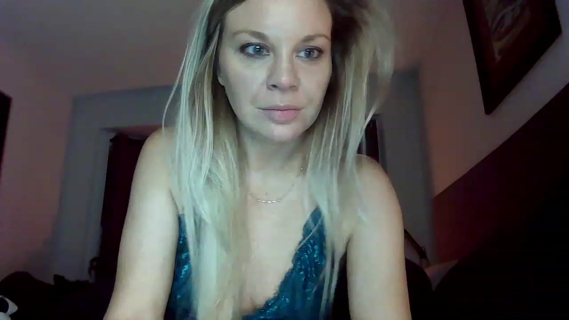 Gallery image thumbnail from Blondgrllexi's myfreecams stream on, 12/22/2022, 08:35 image 16 of 20