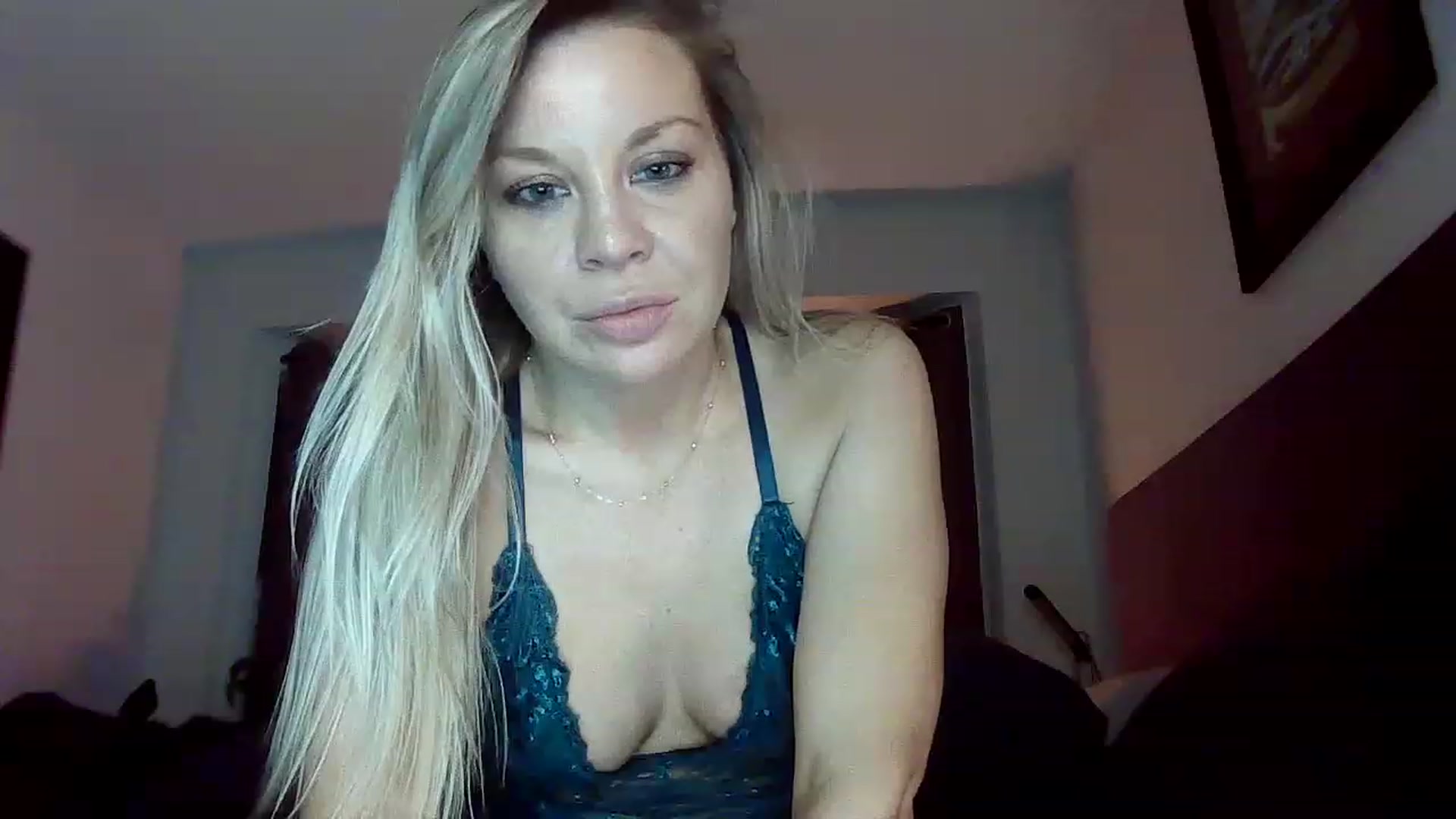 Gallery image thumbnail from Blondgrllexi's myfreecams stream on, 12/22/2022, 08:35 image 11 of 20