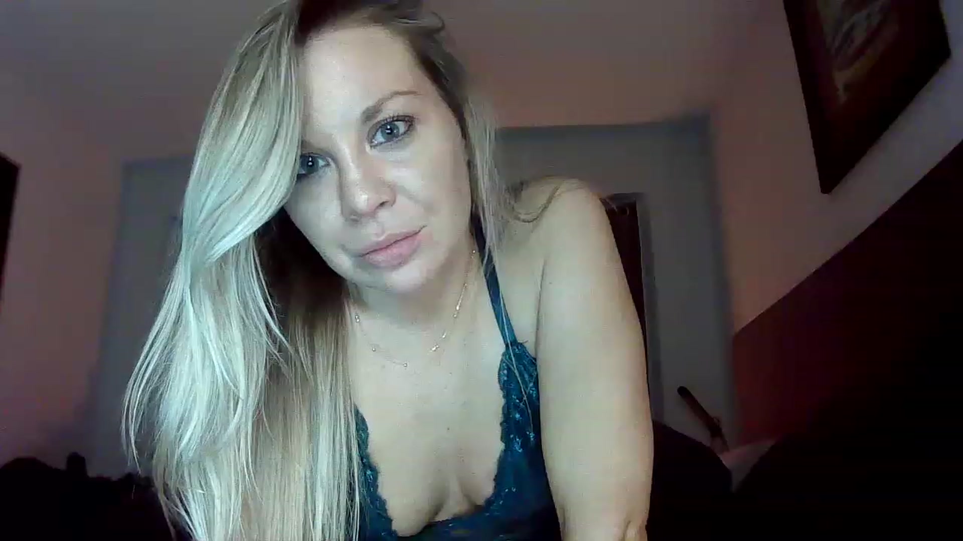 Gallery image thumbnail from Blondgrllexi's myfreecams stream on, 12/22/2022, 08:35 image 13 of 20