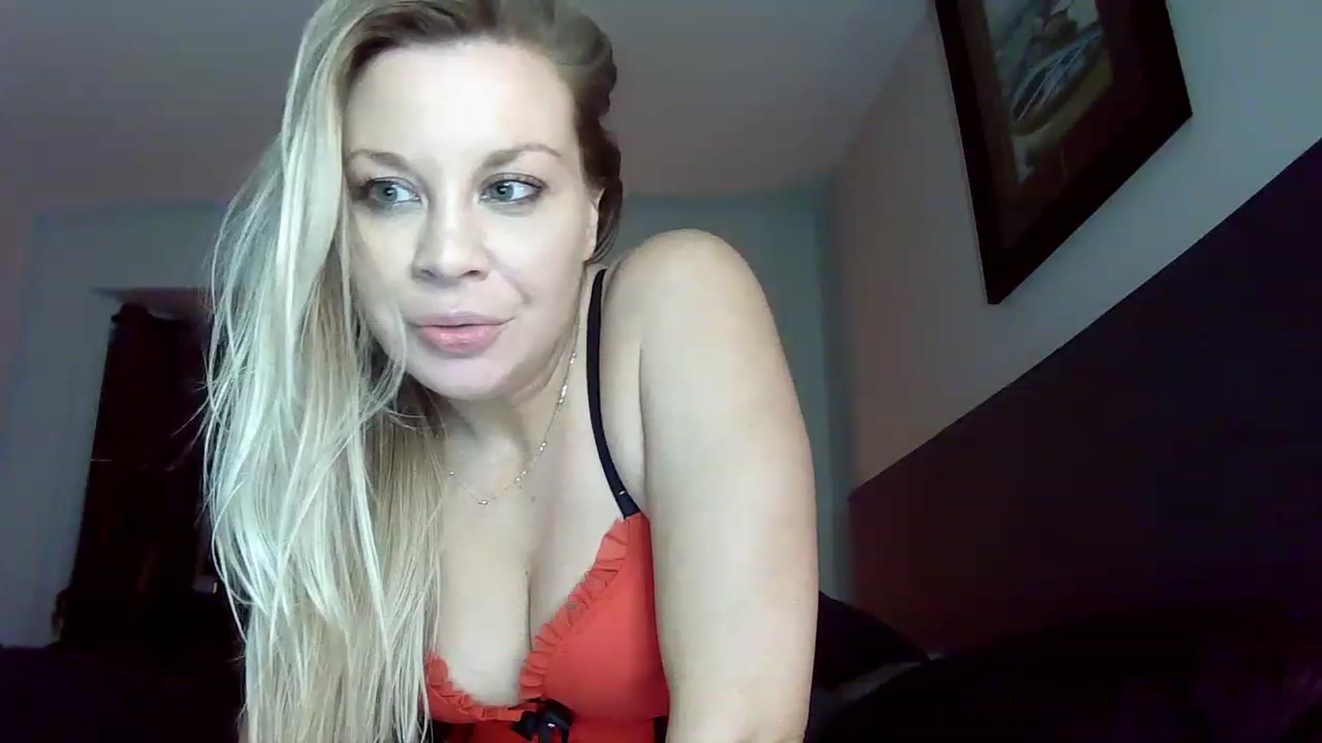 Gallery image thumbnail from Blondgrllexi's myfreecams stream on, 12/23/2022, 11:43 image 11 of 20