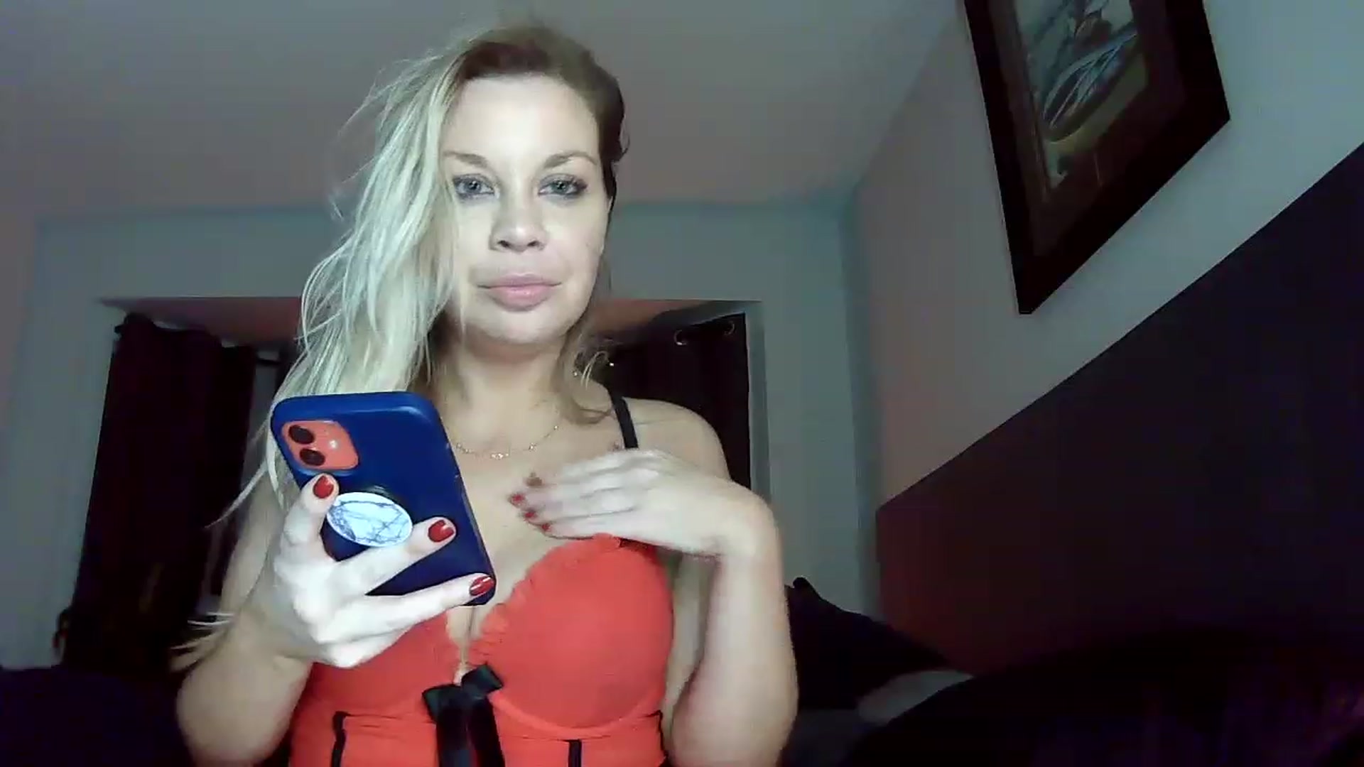 Gallery image thumbnail from Blondgrllexi's myfreecams stream on, 12/23/2022, 11:43 image 9 of 20