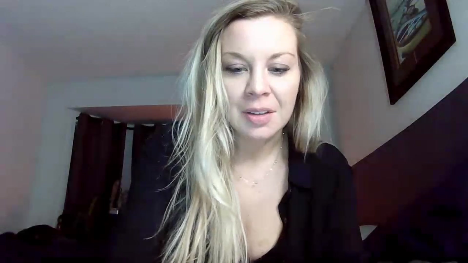 Gallery image thumbnail from Blondgrllexi's myfreecams stream on, 12/24/2022, 10:07 image 4 of 20
