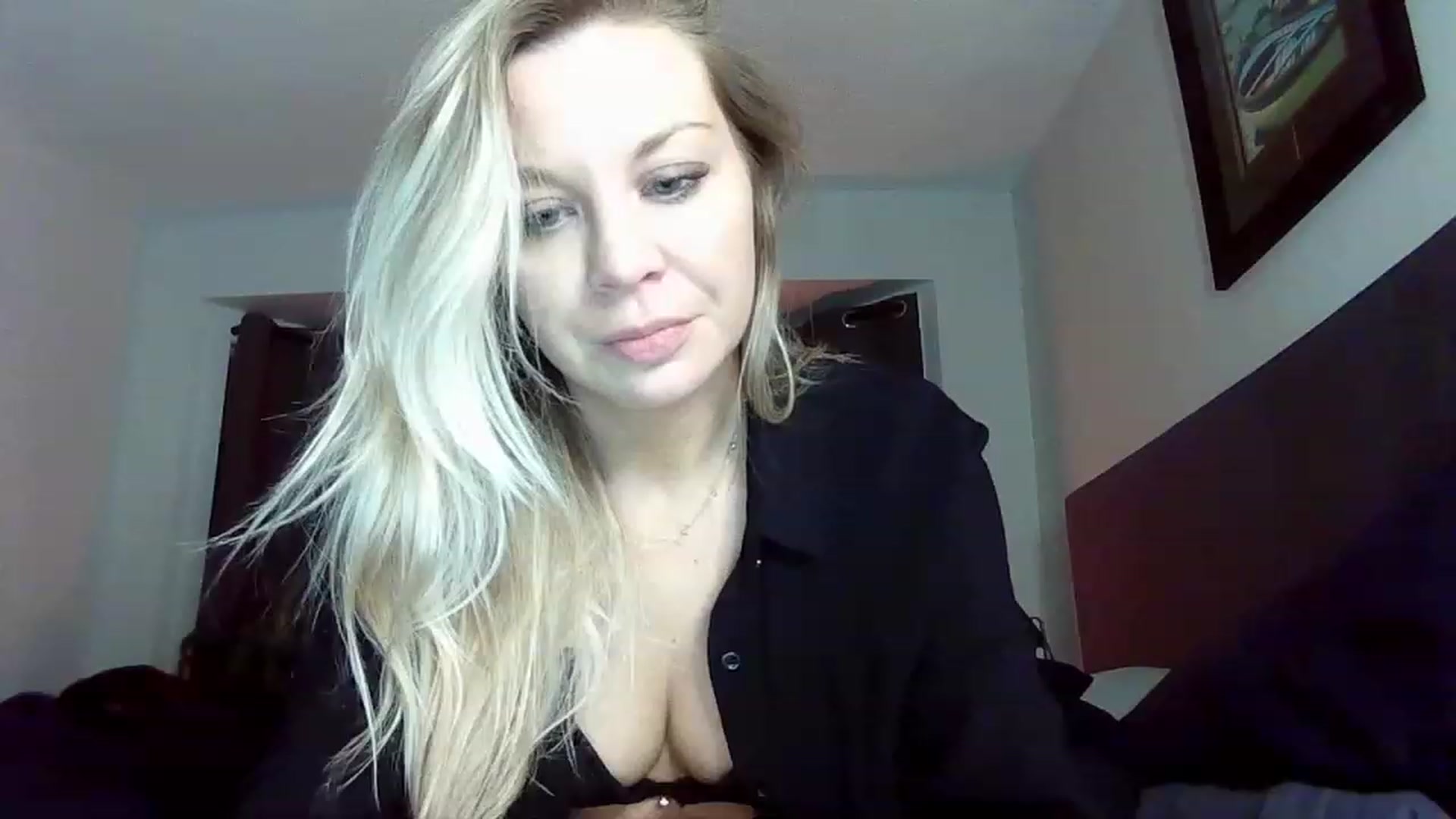Gallery image thumbnail from Blondgrllexi's myfreecams stream on, 12/24/2022, 10:07 image 1 of 20