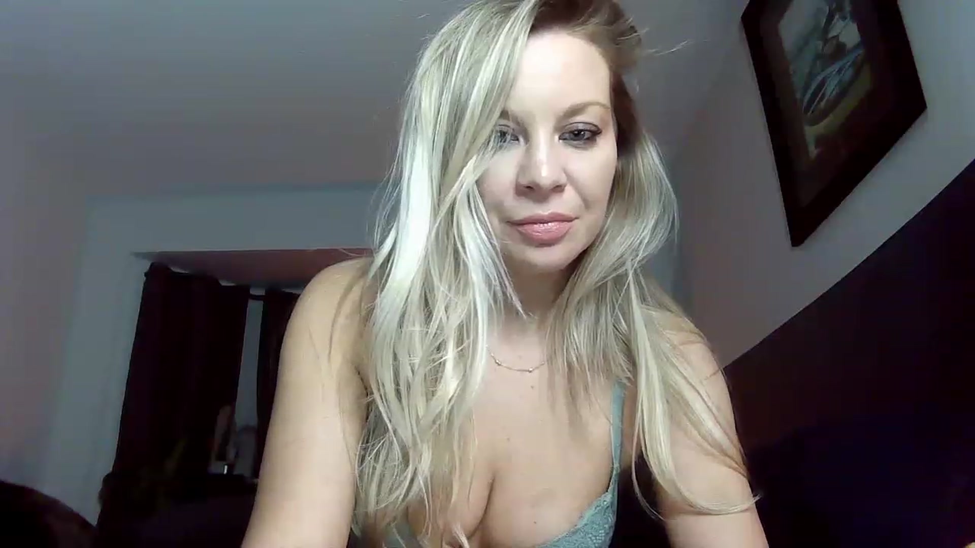 Gallery image thumbnail from Blondgrllexi's myfreecams stream on, 12/28/2022, 09:00 image 13 of 20