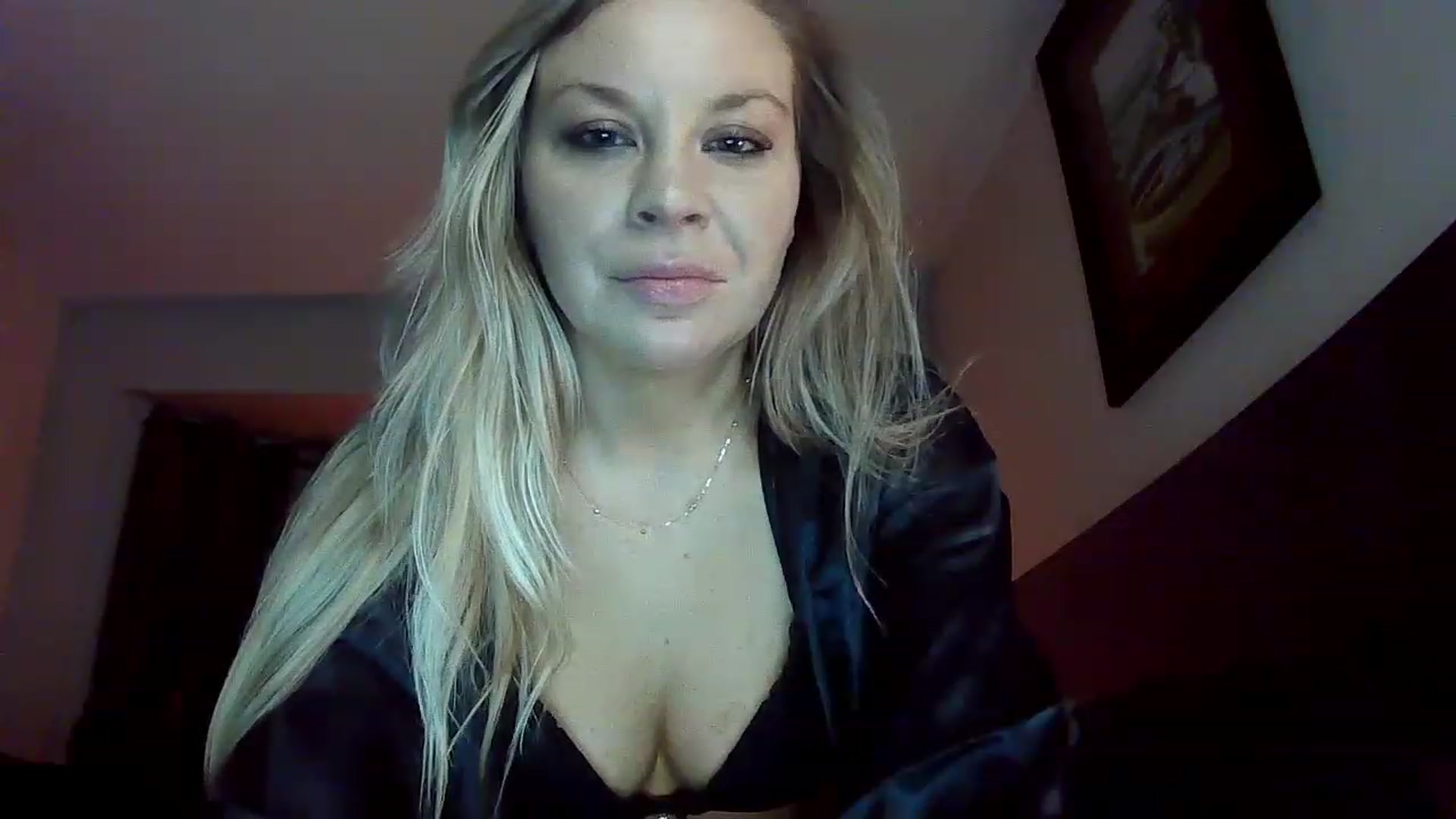 Gallery image thumbnail from Blondgrllexi's myfreecams stream on, 12/30/2022, 09:33 image 10 of 20