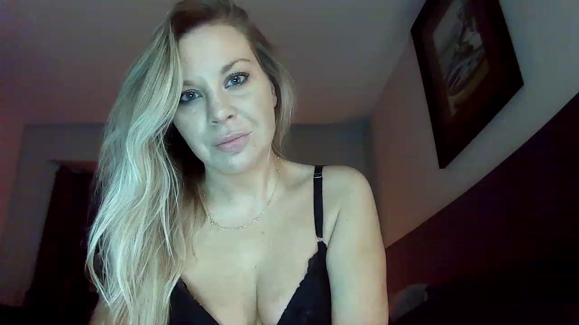 Gallery image thumbnail from Blondgrllexi's myfreecams stream on, 12/30/2022, 09:33 image 13 of 20
