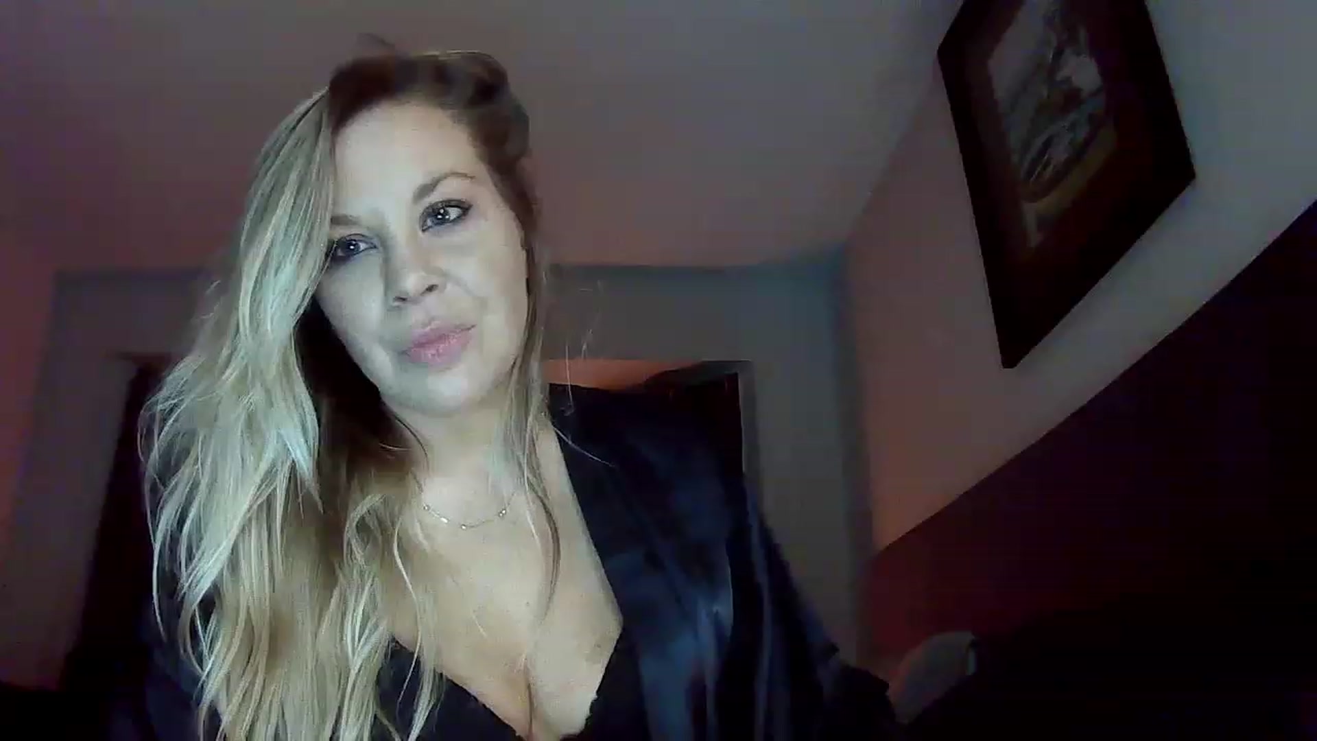 Gallery image thumbnail from Blondgrllexi's myfreecams stream on, 12/30/2022, 09:33 image 9 of 20