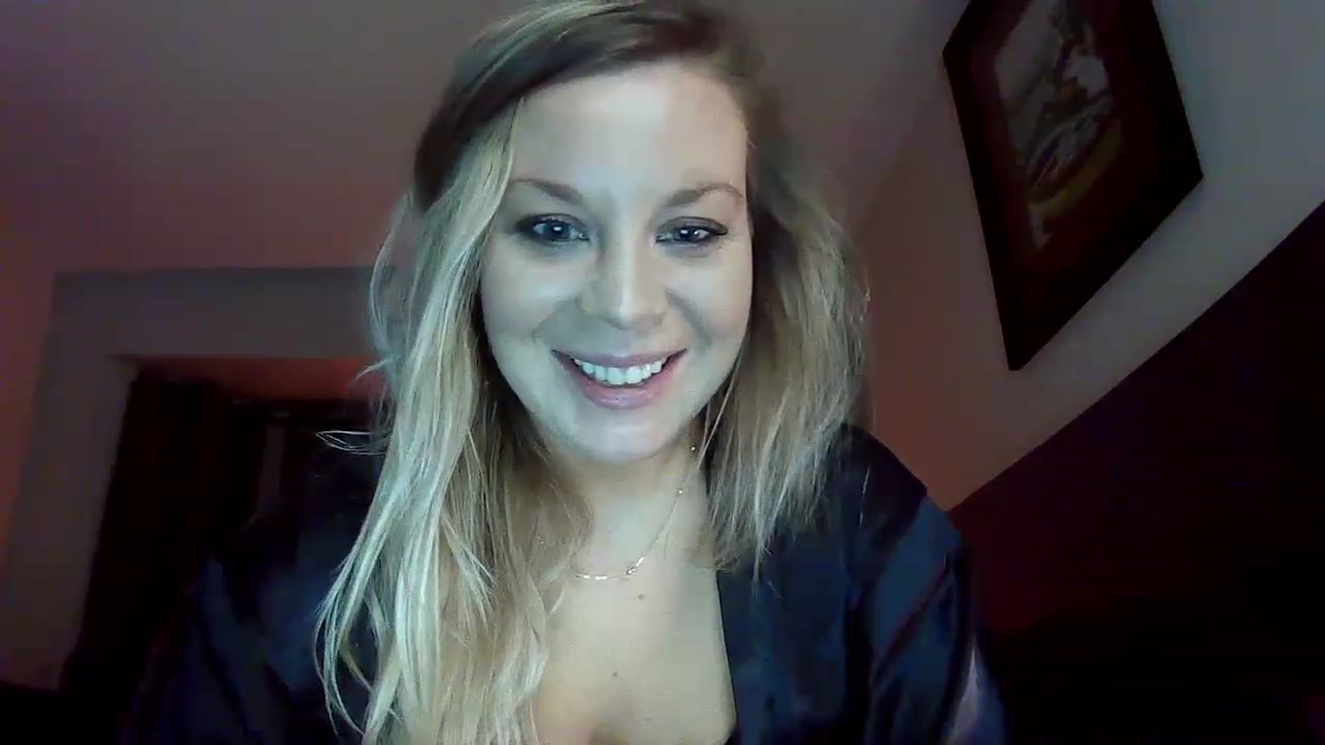 Gallery image thumbnail from Blondgrllexi's myfreecams stream on, 12/30/2022, 09:33 image 5 of 20