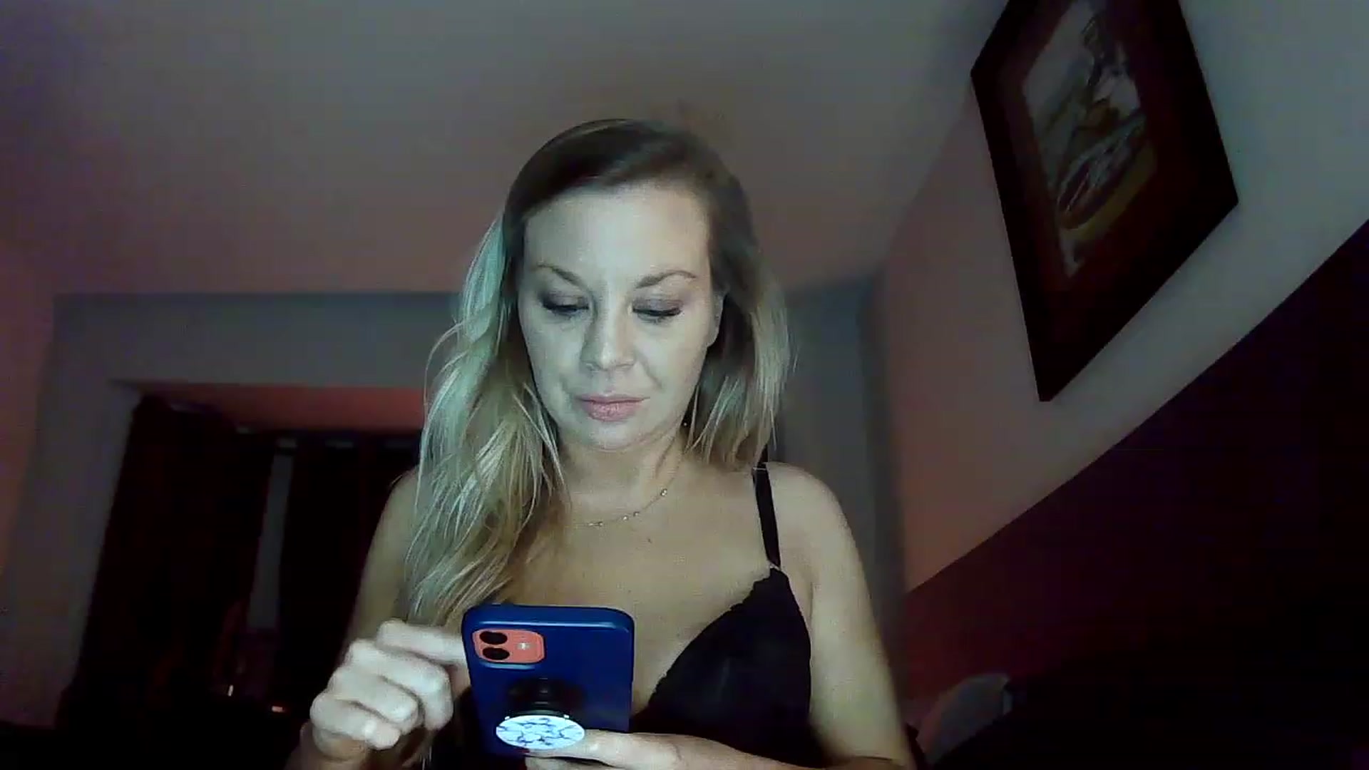 Gallery image thumbnail from Blondgrllexi's myfreecams stream on, 12/30/2022, 09:33 image 15 of 20