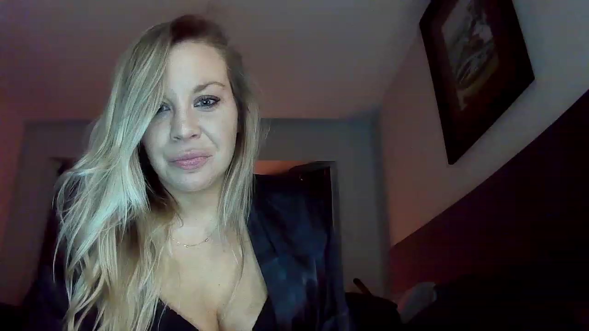 Gallery image thumbnail from Blondgrllexi's myfreecams stream on, 12/30/2022, 09:33 image 7 of 20