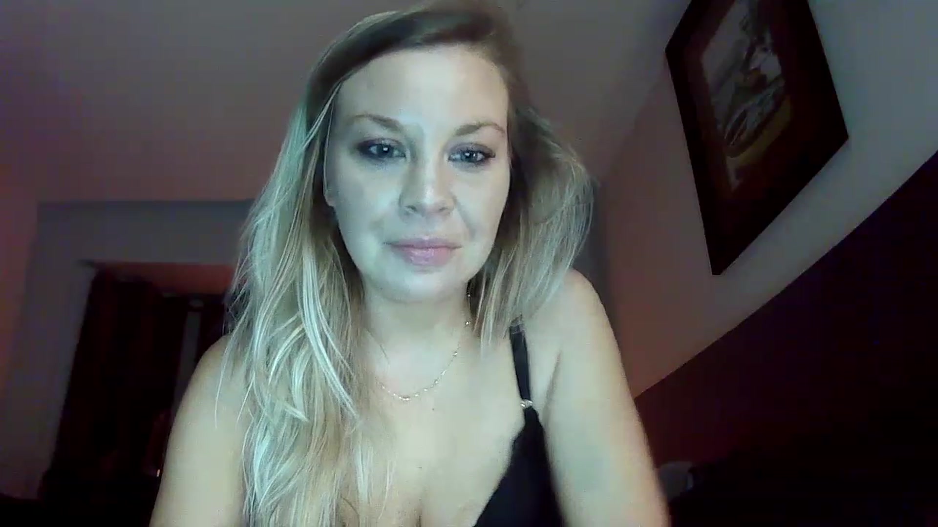 Gallery image thumbnail from Blondgrllexi's myfreecams stream on, 12/30/2022, 09:33 image 17 of 20