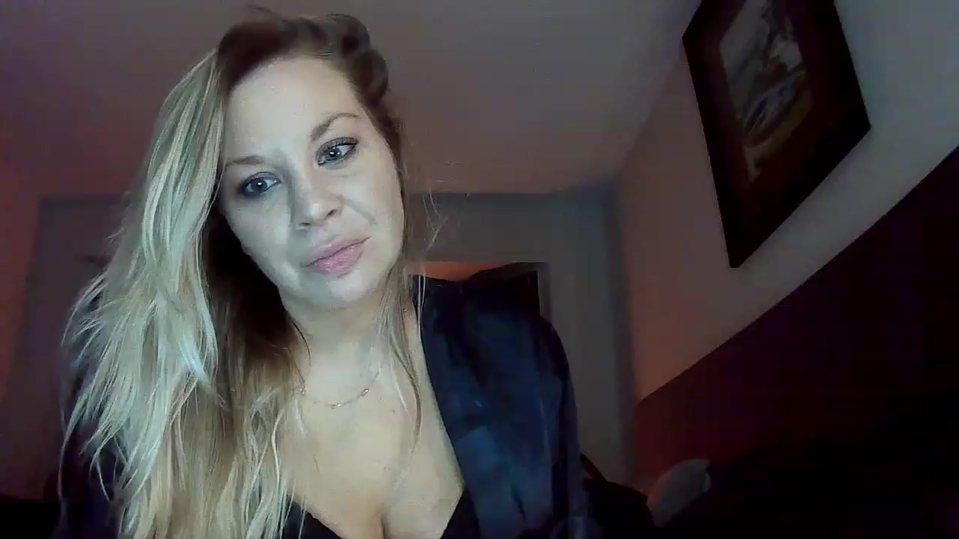 Gallery image thumbnail from Blondgrllexi's myfreecams stream on, 12/30/2022, 09:33 image 8 of 20