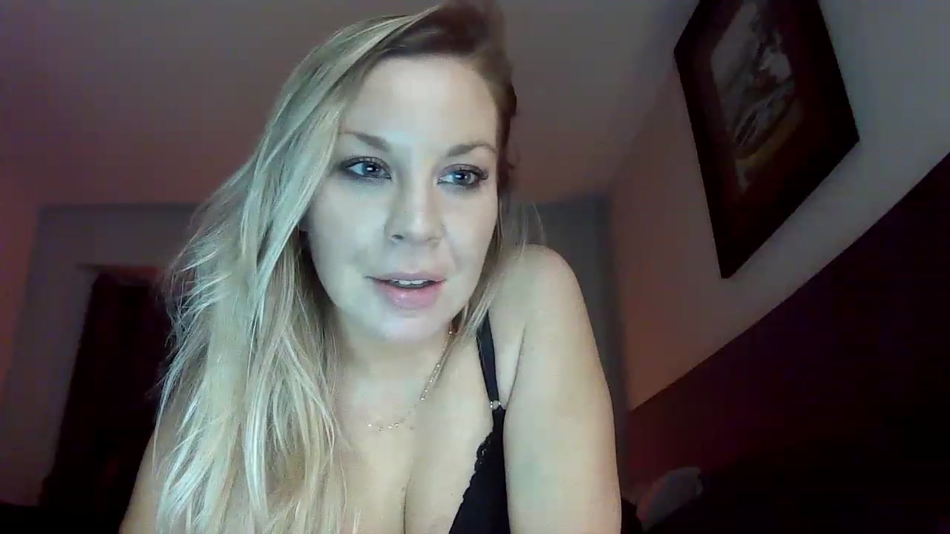 Gallery image thumbnail from Blondgrllexi's myfreecams stream on, 12/30/2022, 09:33 image 16 of 20