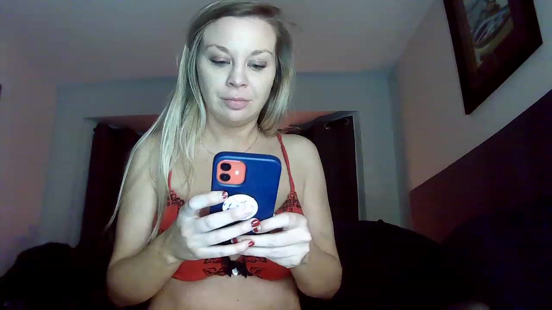 Gallery image thumbnail from Blondgrllexi's myfreecams stream on, 01/05/2023, 08:43 image 13 of 20