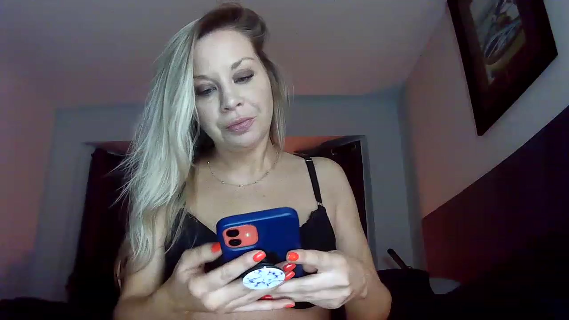 Gallery image thumbnail from Blondgrllexi's myfreecams stream on, 01/07/2023, 10:34 image 6 of 20