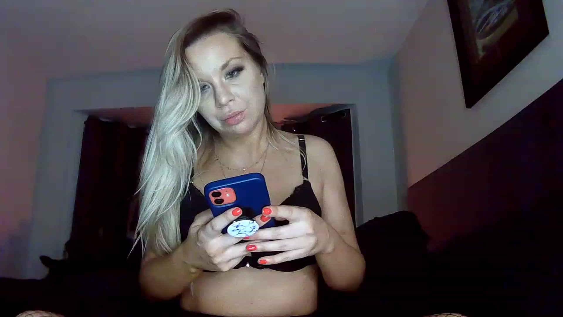 Gallery image thumbnail from Blondgrllexi's myfreecams stream on, 01/08/2023, 12:20 image 19 of 20