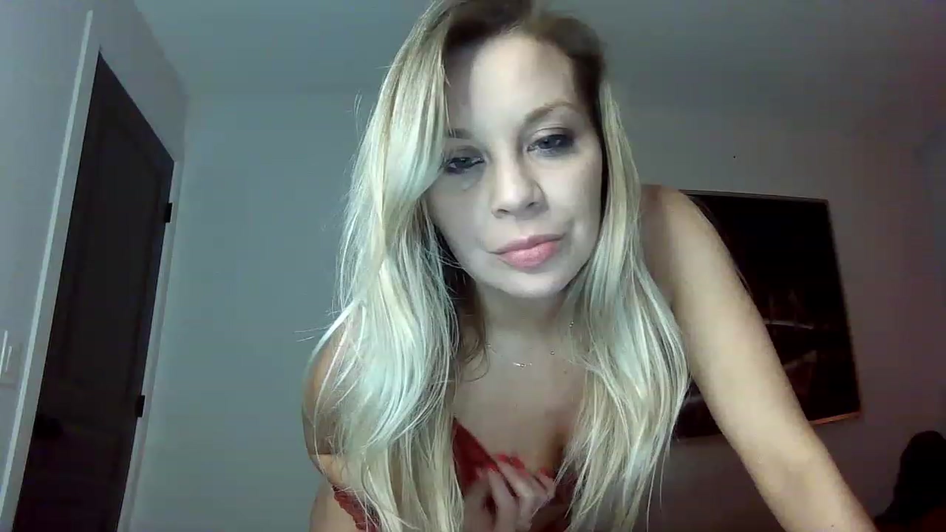 Gallery image thumbnail from Blondgrllexi's myfreecams stream on, 01/22/2023, 11:53 image 3 of 20