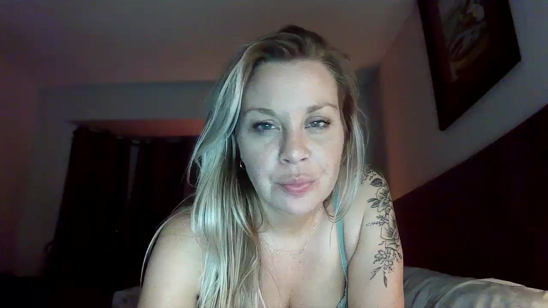 Gallery image thumbnail from Blondgrllexi's myfreecams stream on, 08/27/2023, 12:18 image 20 of 20