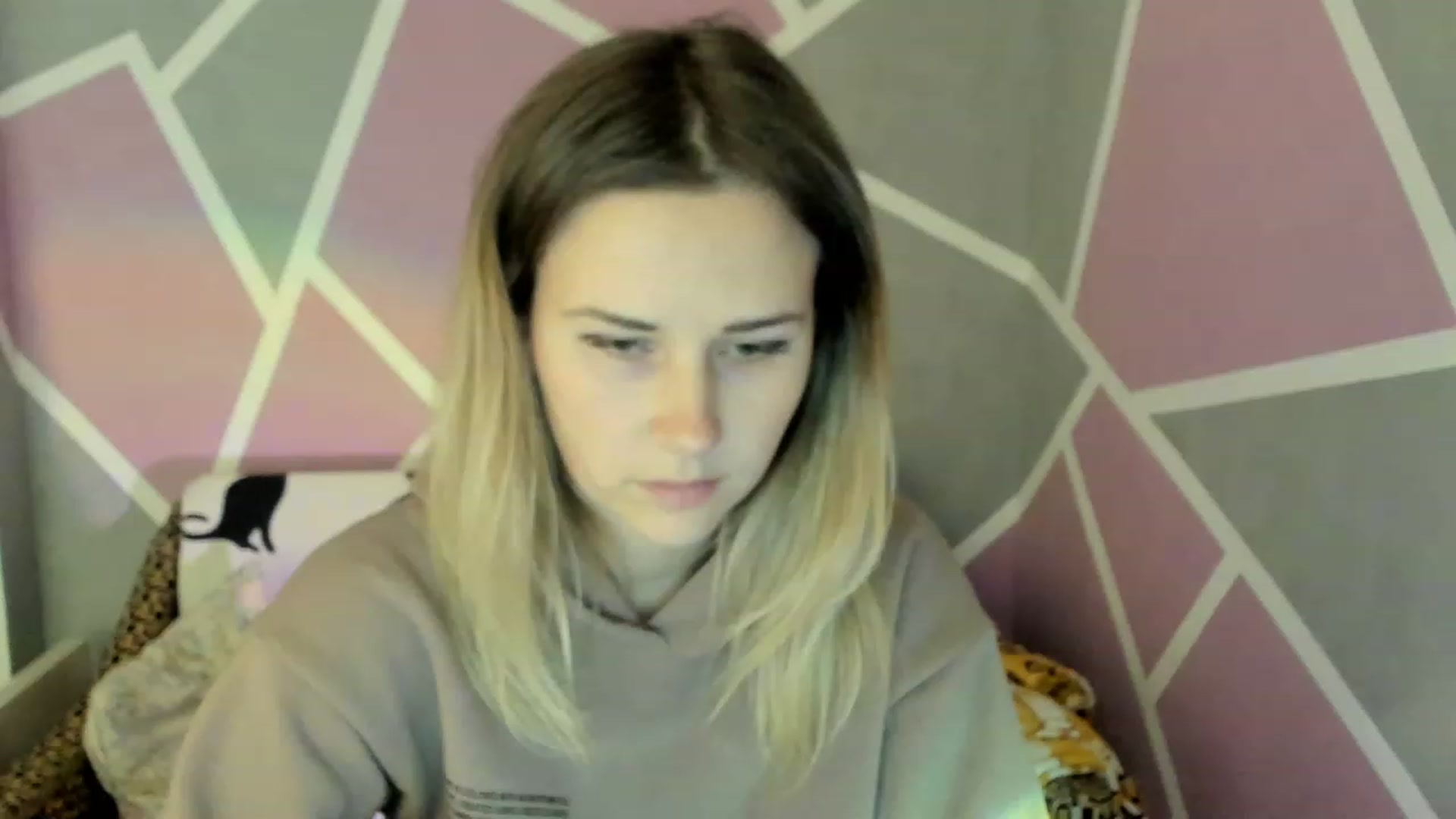 Gallery image thumbnail from Blondie_Star's myfreecams stream on, 12/02/2022, 13:01 image 10 of 20
