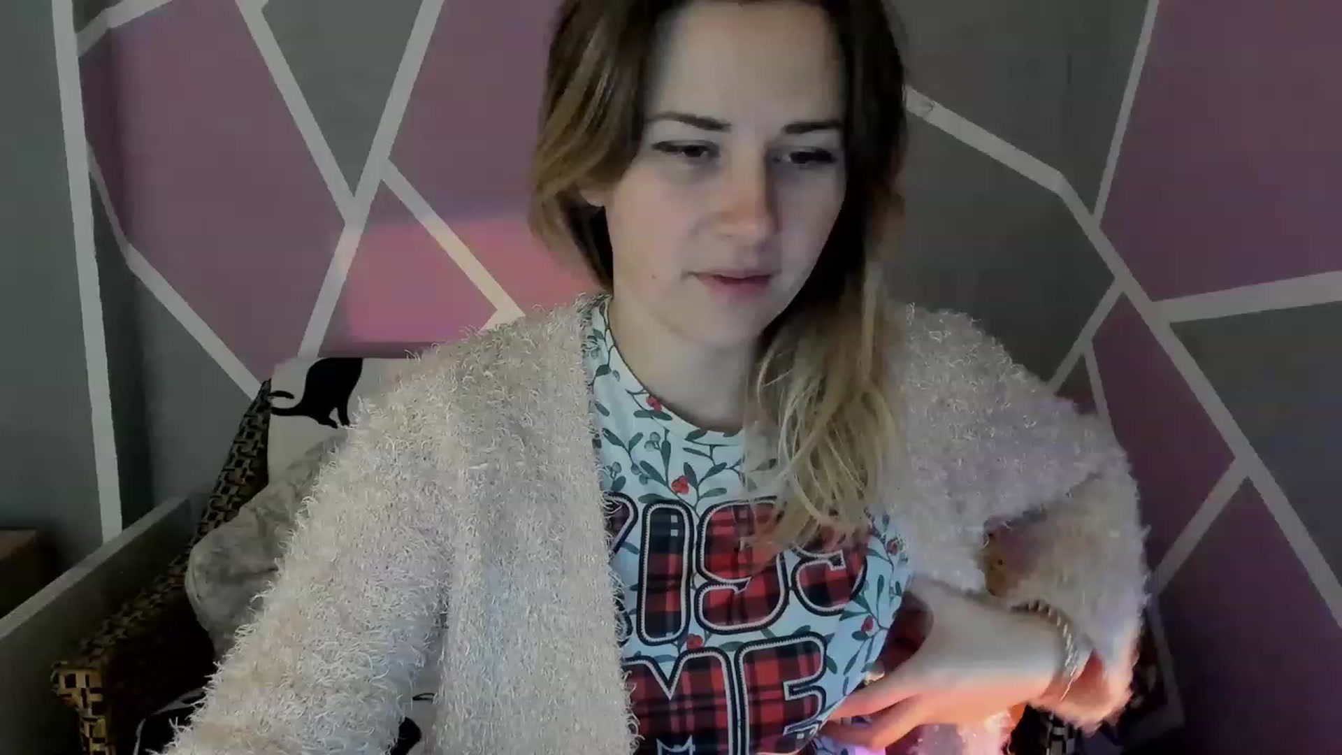 Gallery image thumbnail from Blondie_Star's myfreecams stream on, 12/03/2022, 14:04 image 1 of 20