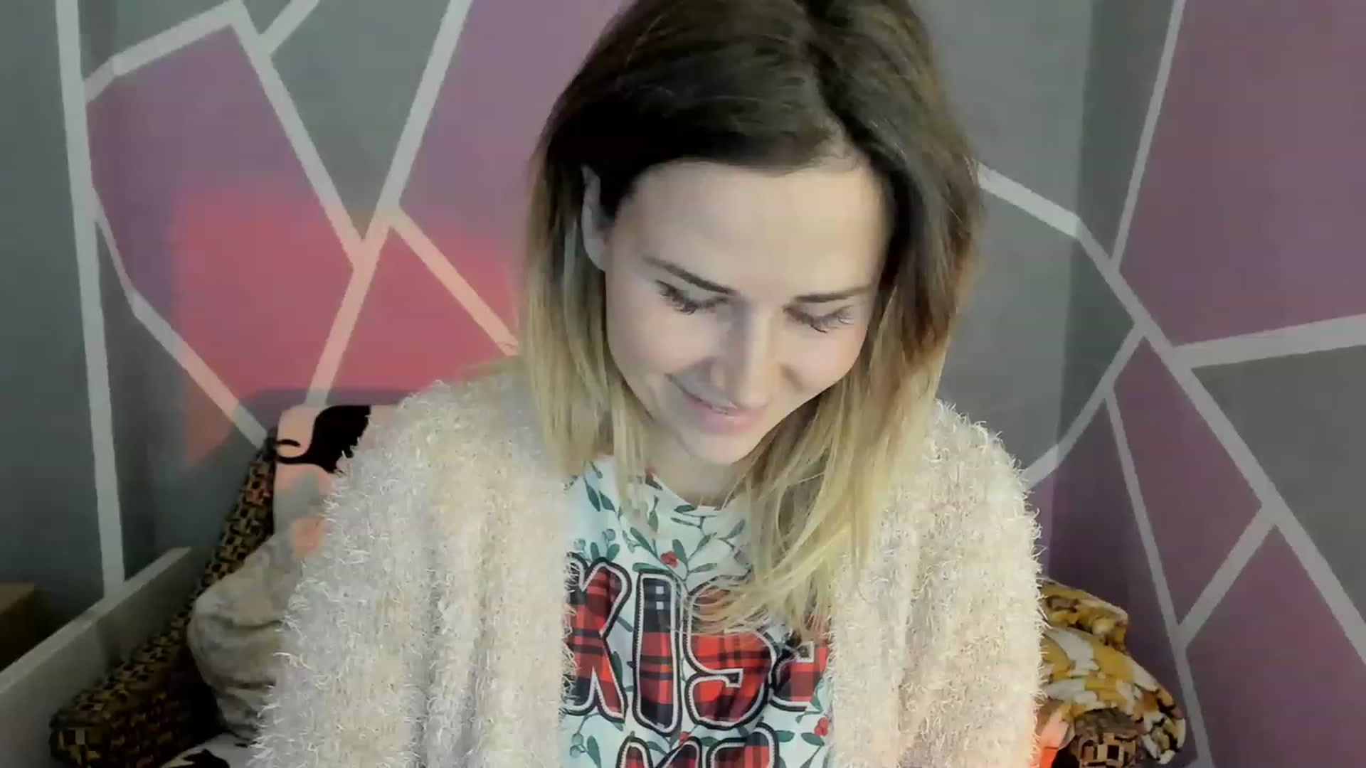 Gallery image thumbnail from Blondie_Star's myfreecams stream on, 12/03/2022, 14:04 image 6 of 20