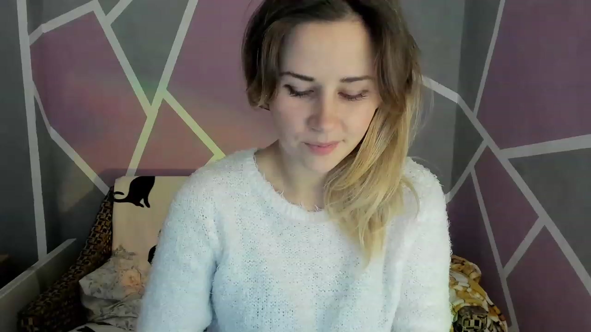 Gallery image thumbnail from Blondie_Star's myfreecams stream on, 12/04/2022, 12:18 image 4 of 20