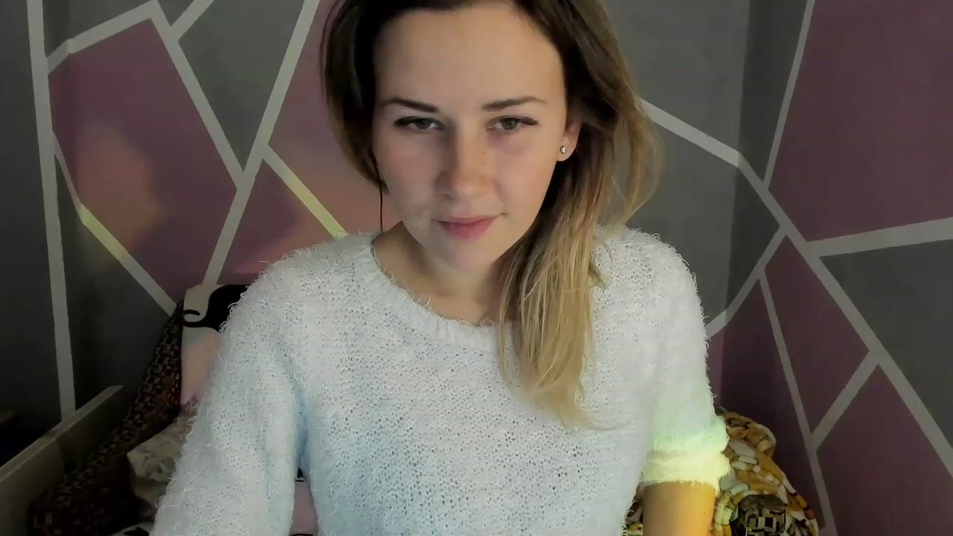Gallery image thumbnail from Blondie_Star's myfreecams stream on, 12/04/2022, 12:18 image 12 of 20