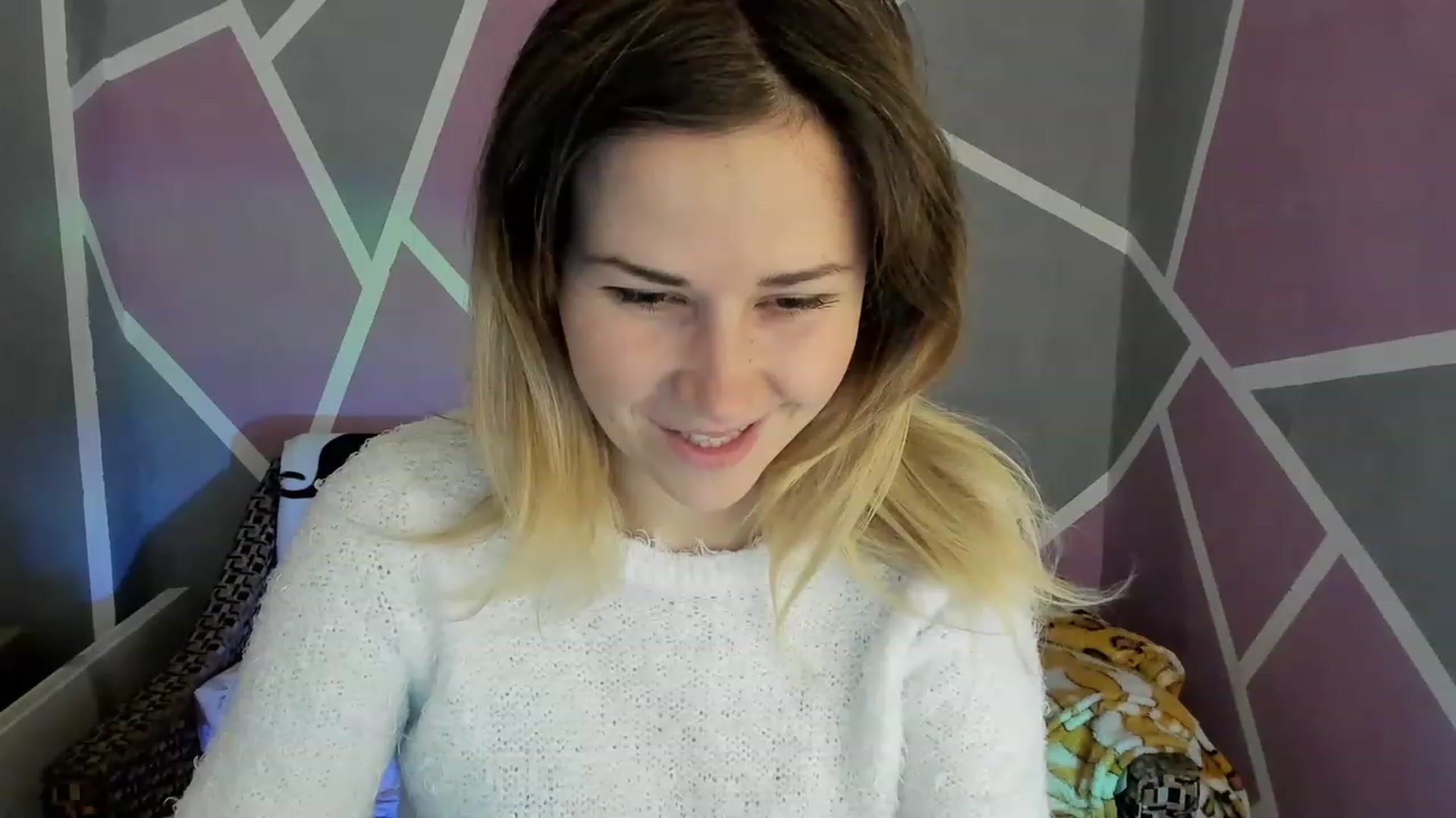Gallery image thumbnail from Blondie_Star's myfreecams stream on, 12/04/2022, 12:18 image 2 of 20
