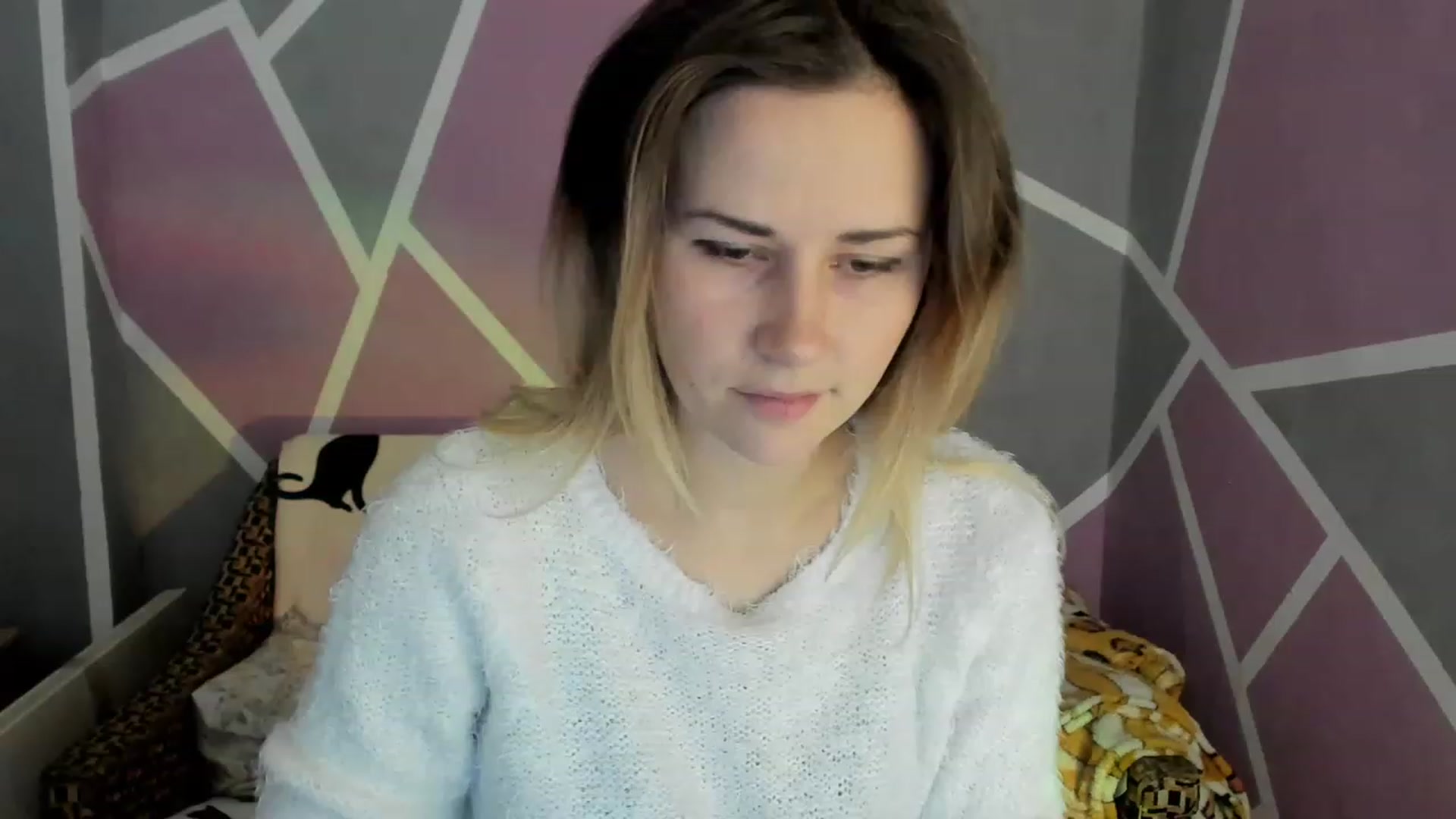 Gallery image thumbnail from Blondie_Star's myfreecams stream on, 12/04/2022, 12:18 image 7 of 20