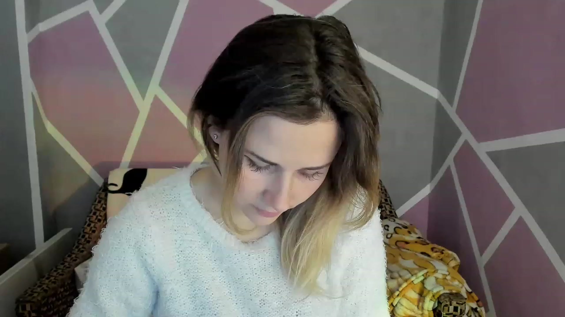 Gallery image thumbnail from Blondie_Star's myfreecams stream on, 12/04/2022, 12:18 image 10 of 20